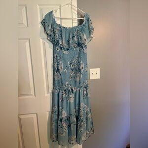 Long blue ruffled bodycon maternity dress